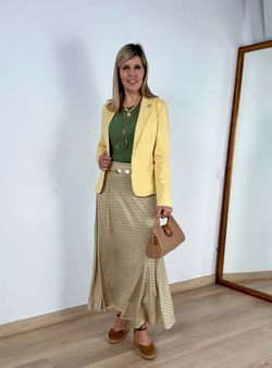 Americana básica amarilla