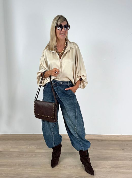 Blusa Abullonada de Raso Beige