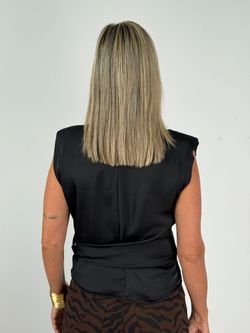 Blusa de Raso Drapeada Negra