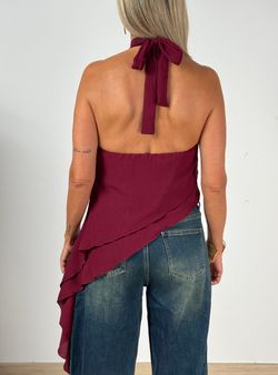 Blusa Halter Asimétrica Burdeos