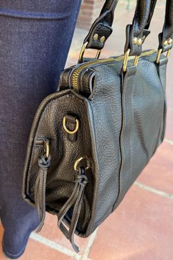 Bolso medium cremalleras negro