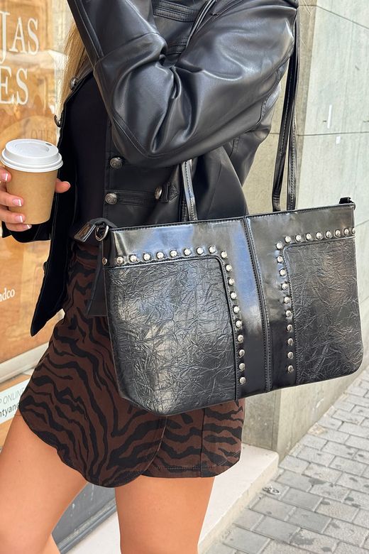 Bolso Shopper Efecto Arrugado y Tachas negro