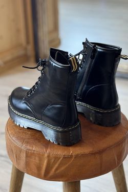 Bota militar negra