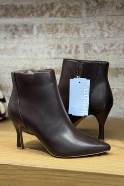 Botines tacón kitten marrón