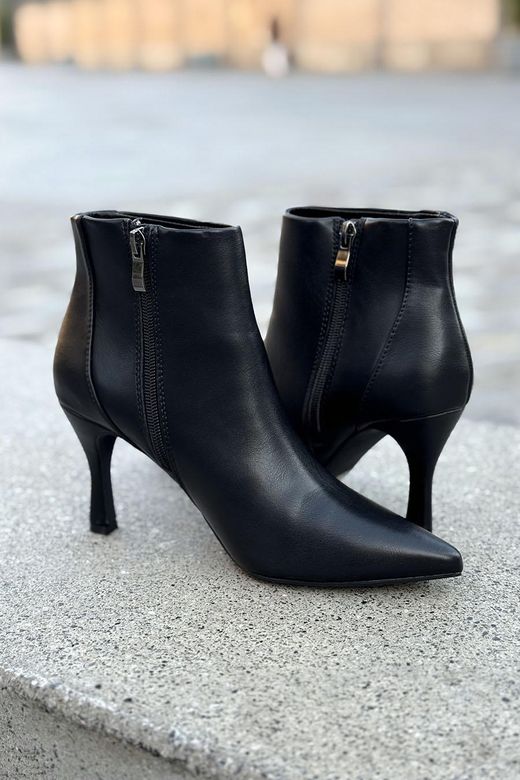 Botines tacón kitten negro