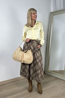 Camisa de raso amarilla