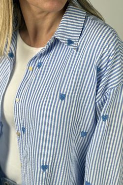 Camisa de rayas celeste-blanco