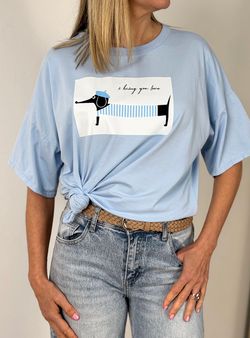 Camiseta I bring you love celeste