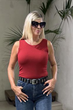 Camiseta sin mangas granate