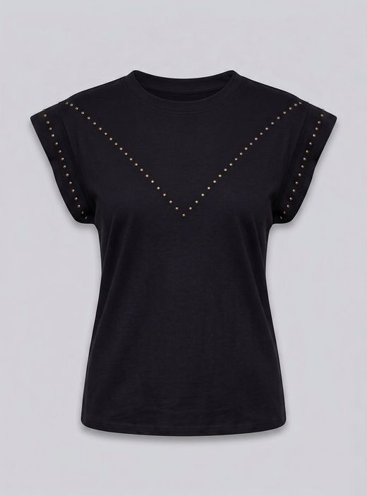 Camiseta tachuelas en V negra