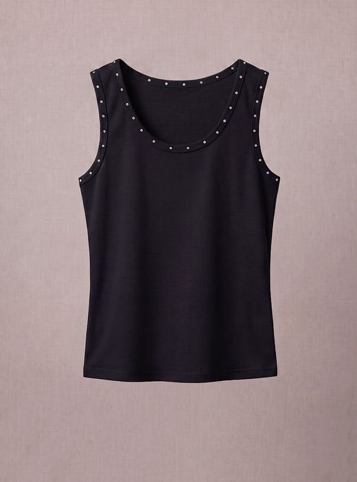 Camiseta Tachuelas Negra