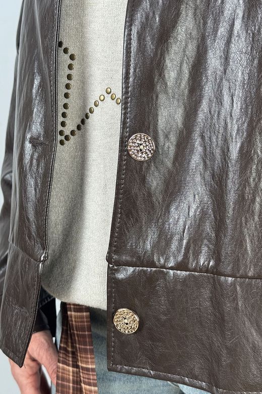 Cazadora efecto piel marrón