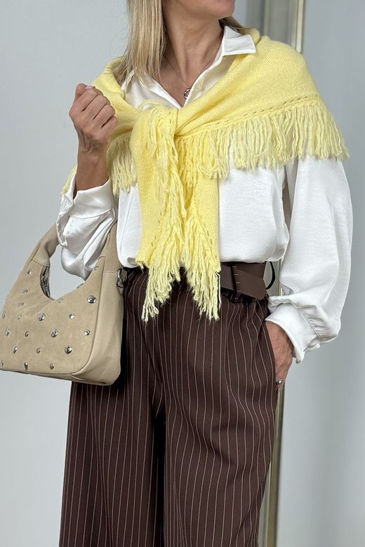 Chal de lana amarillo