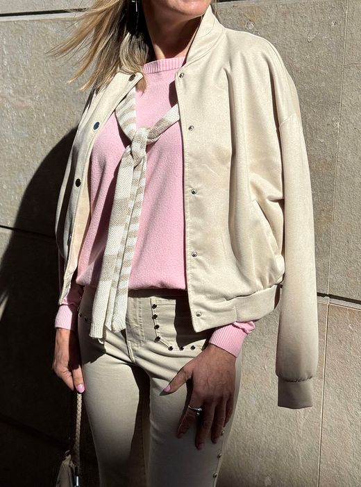 Chaqueta bomber antelina beige