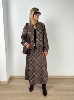 Chaqueta bomber de cuadros marrón