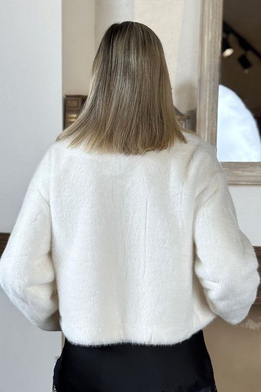 Chaqueta corta efecto pelo crudo