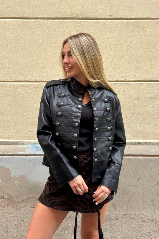 Chaqueta Napoleón cuero negra