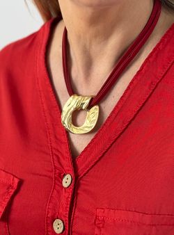Collar corto irregular gold-rojo