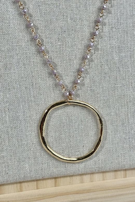 Collar dorado con aro