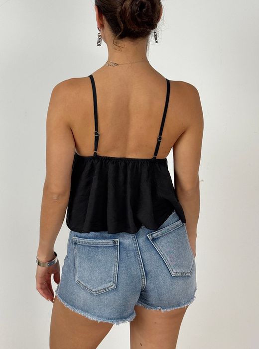 Crop top tachas negro