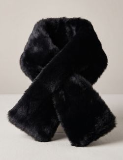 Cuello de mujer redondeado efecto pelo