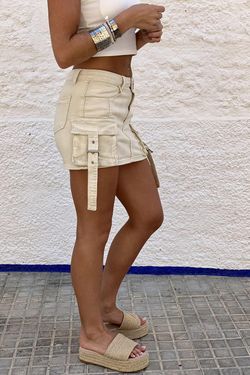 Falda con short debajo beige