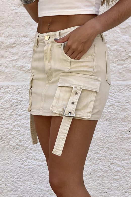 Falda con short debajo beige