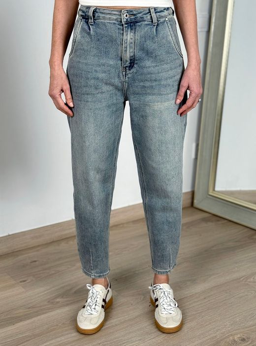 Jeans barrel azul delavado