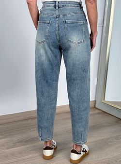 Jeans barrel azul delavado