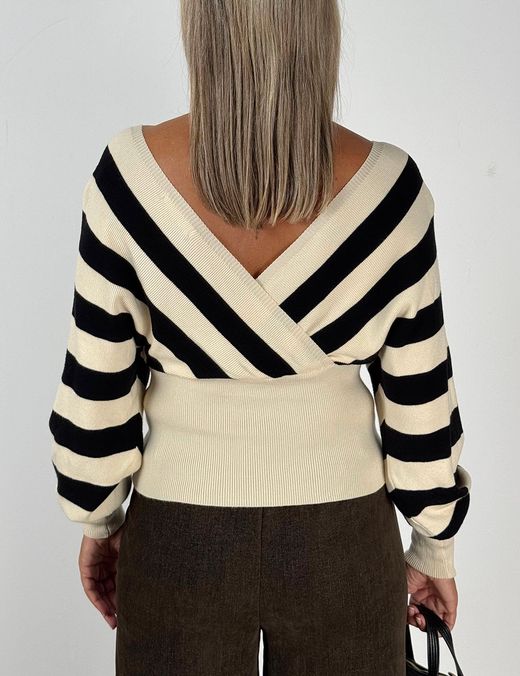 Jersey Cruzado Rayas Diagonales Crudo-Negro