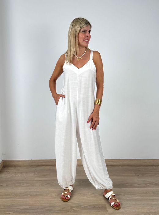Mono Acosta blanco