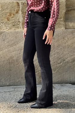 Pantalón campana negro