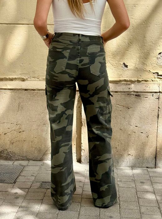 Pantalón Cargo Camuflaje Kaki