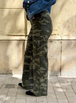 Pantalón Cargo Camuflaje Kaki