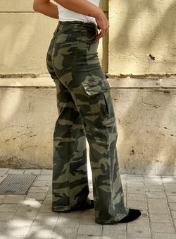 Pantalón Cargo Camuflaje Kaki