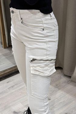 Pantalón cargo elástico beige claro