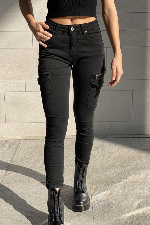 Pantalón cargo elástico negro