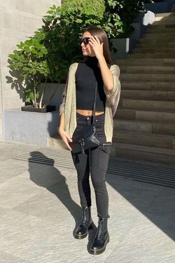 Pantalón cargo elástico negro