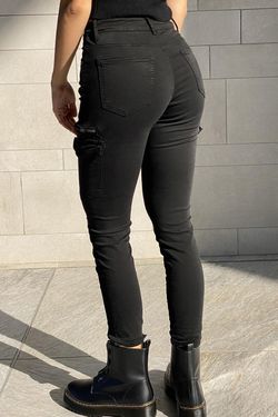 Pantalón cargo elástico negro