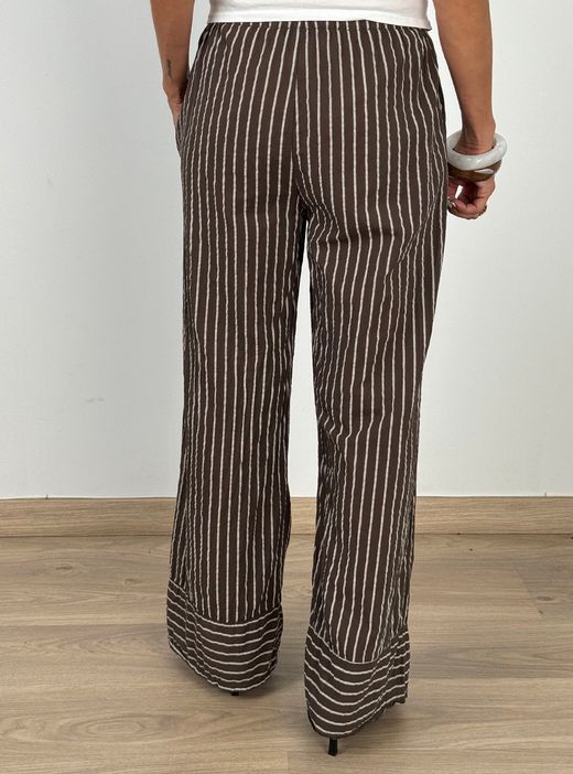 Pantalón de rayas fluido marrón