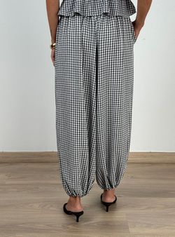Pantalón vichy bombacho negro