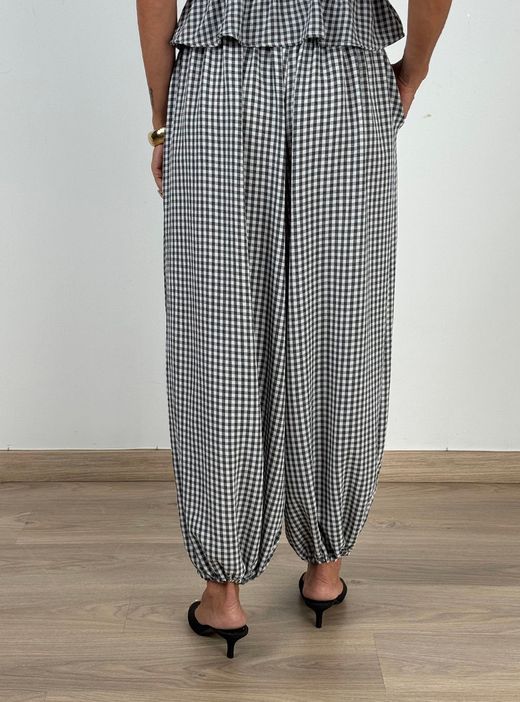 Pantalón vichy bombacho negro