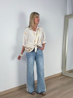 Pantalones vaqueros con encaje