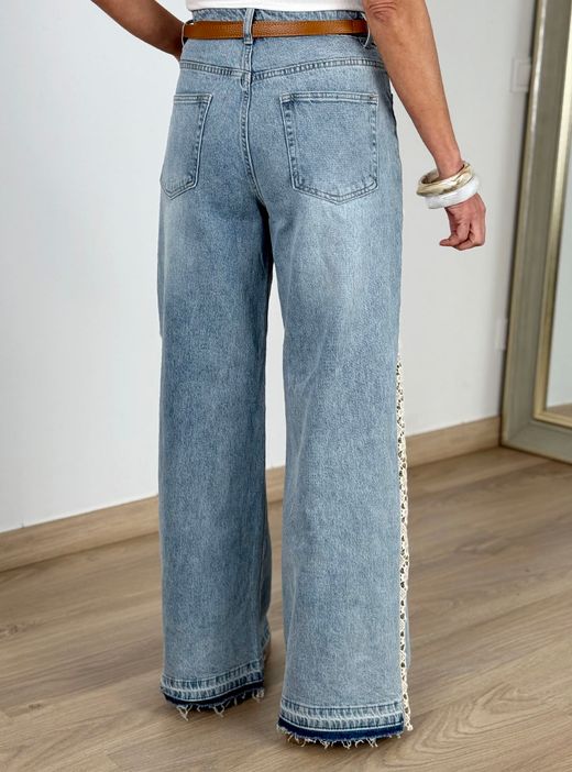 Pantalones vaqueros con encaje