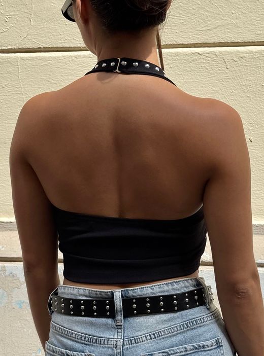 Top tachuelas negro