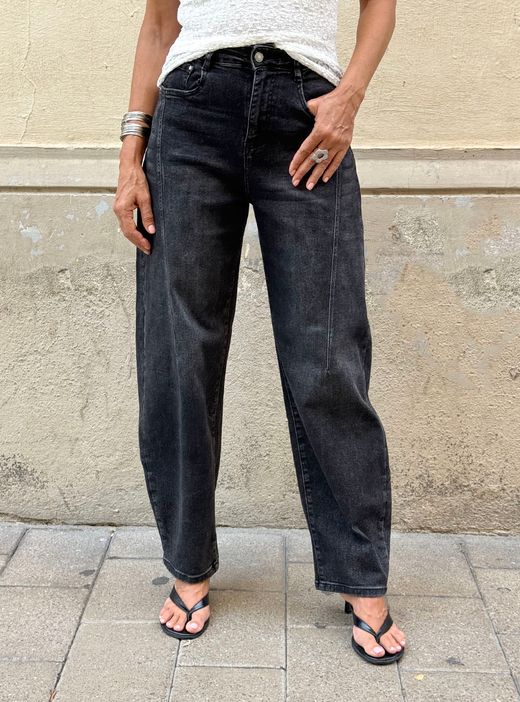 Vaqueros Barrel Black Denim