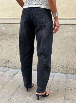 Vaqueros Barrel Black Denim