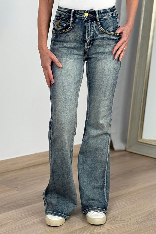 Vaqueros campana solapas azul delavado