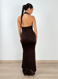 Vestido blonda Nicole marrón