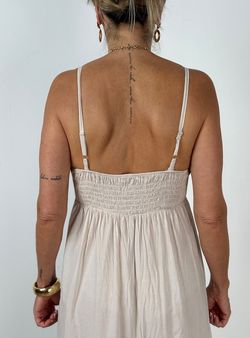 Vestido Calonge beige
